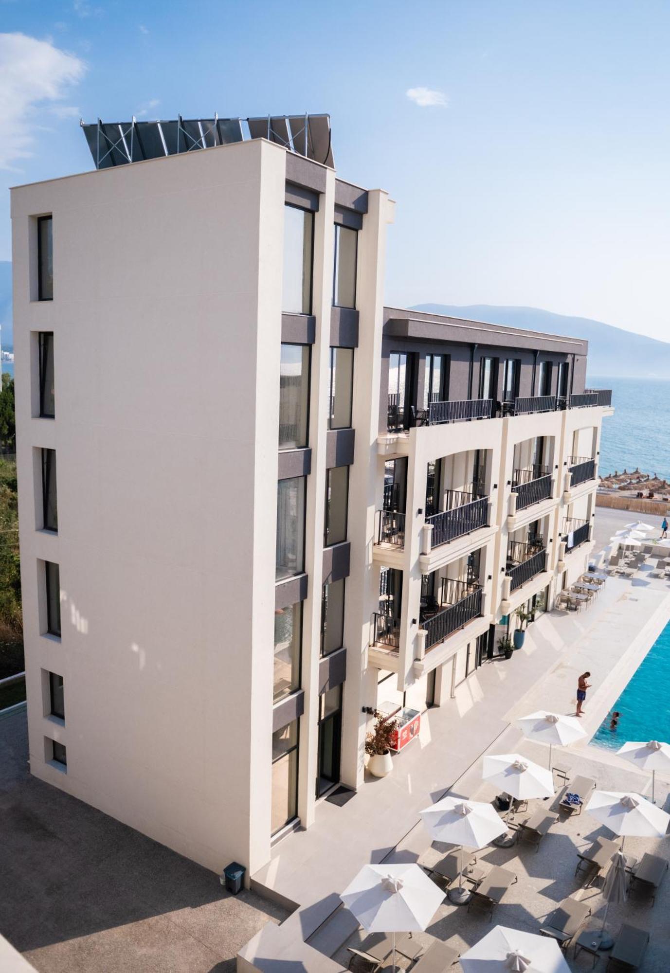 Jost Caravel Radhimë Exterior foto